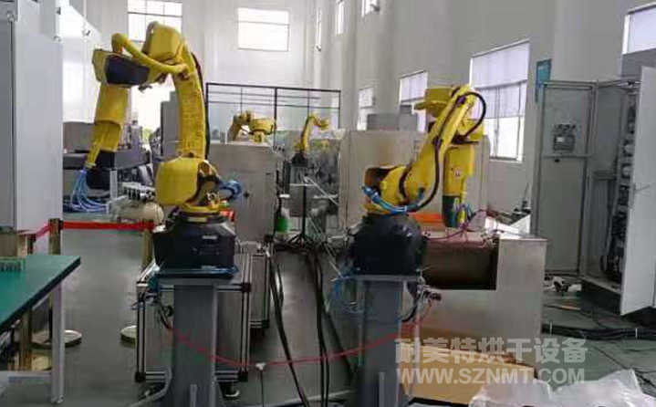 ���粣��ƿС���A(y��)��ӹ̻��Ԅ�(d��ng)�b�侀